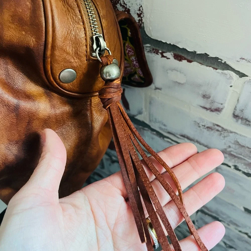 Vintage Steve Madden Studded Leather Shoulder Bag in Distressed Brown - Picture 9 of 11